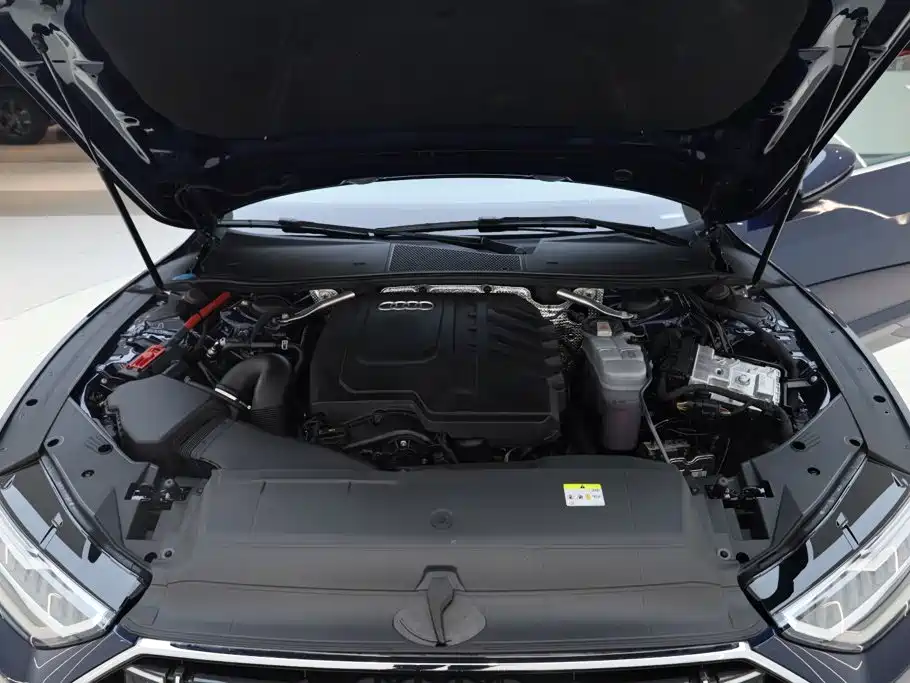 Audi A7L — миниатюра 3