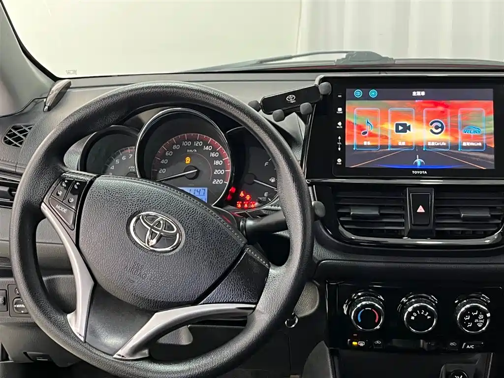 TOYOTA VIOS
