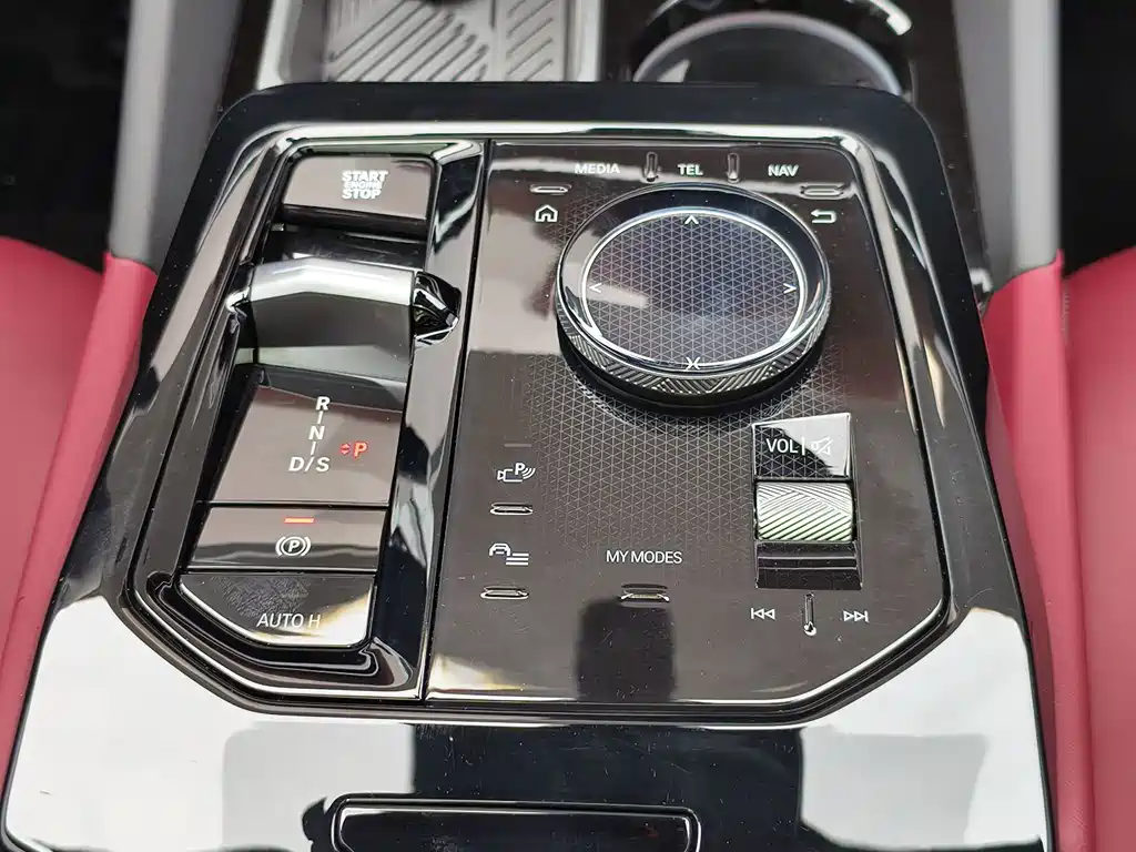 BMW 5 Series — миниатюра 26