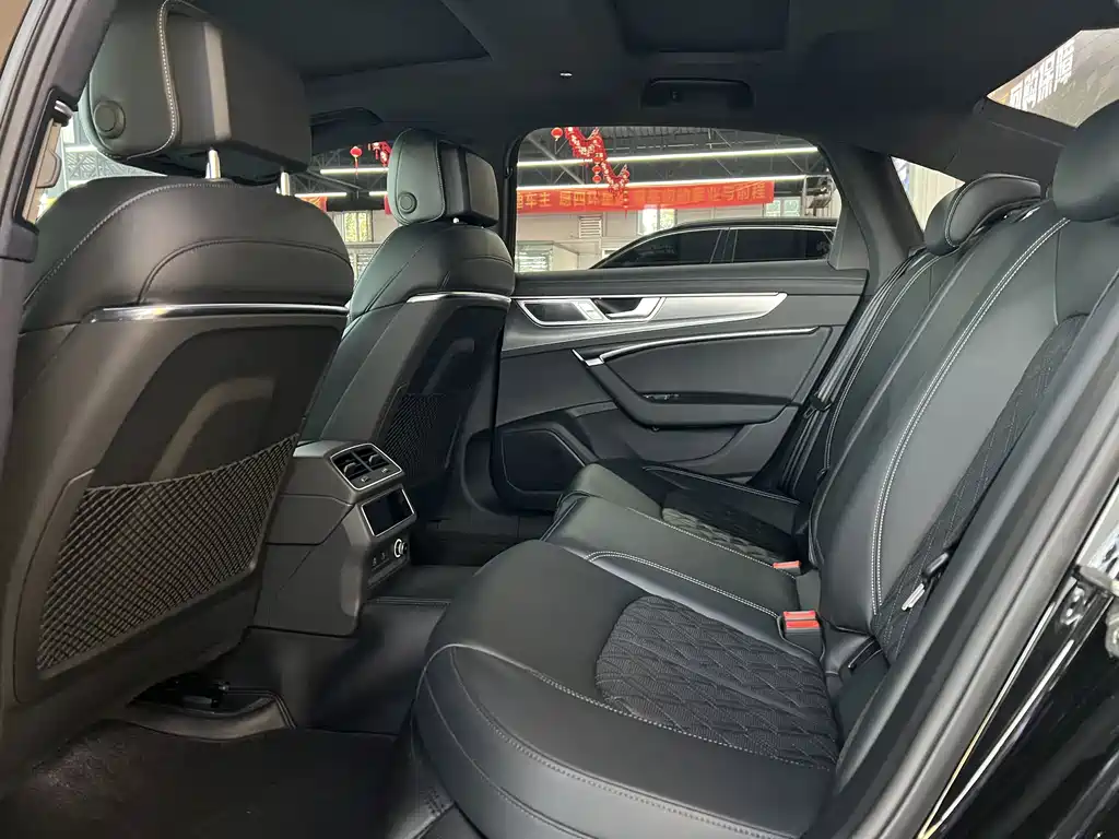 Audi A6L — миниатюра 4