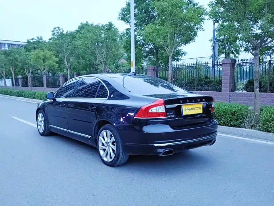 Volvo S80L — миниатюра 2