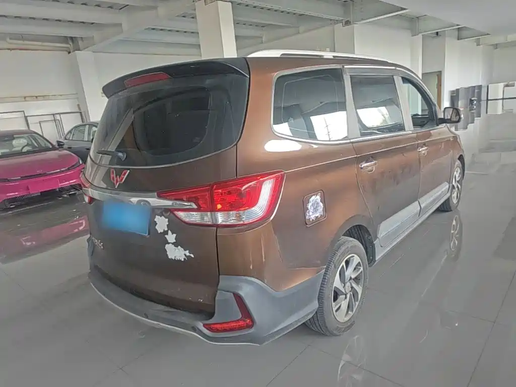 Wuling Hongguang — миниатюра 7