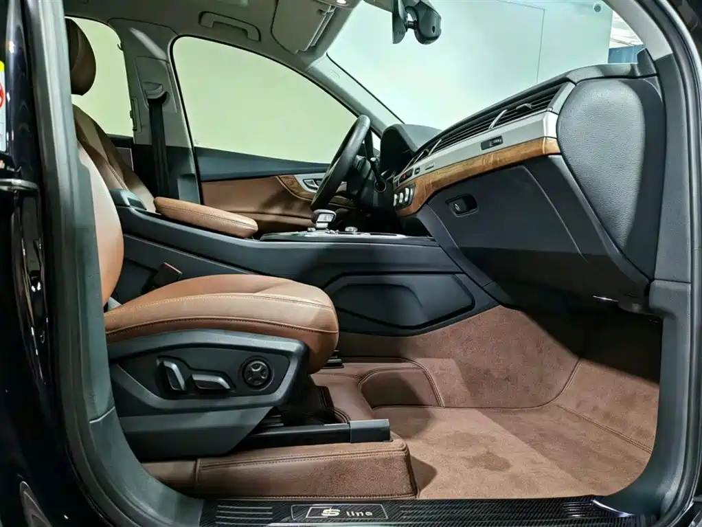 Audi Q7 2019 45 TFSI Comfort