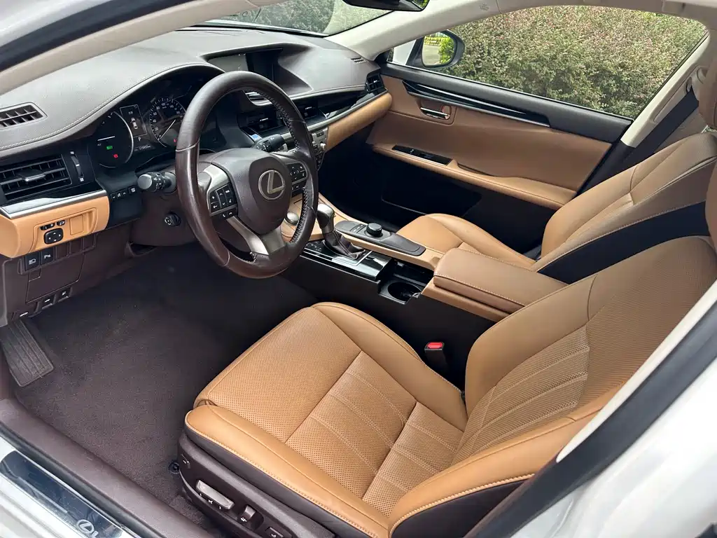 Lexus ES — миниатюра 3