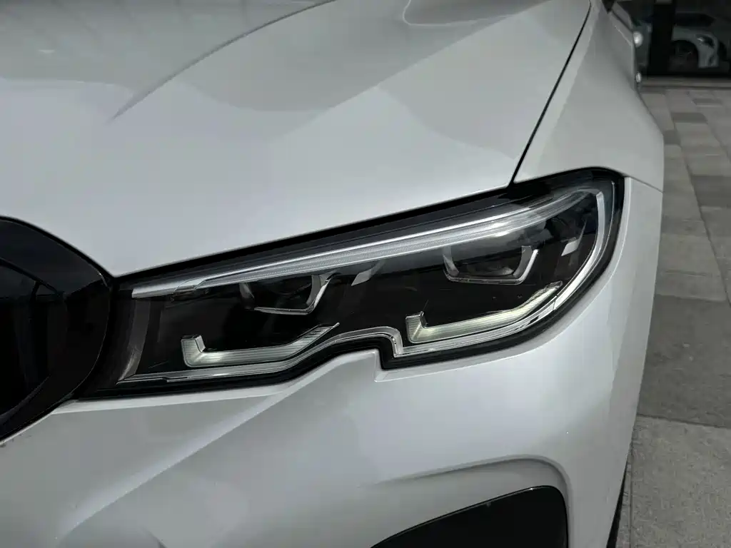 BMW 3 Series — миниатюра 27