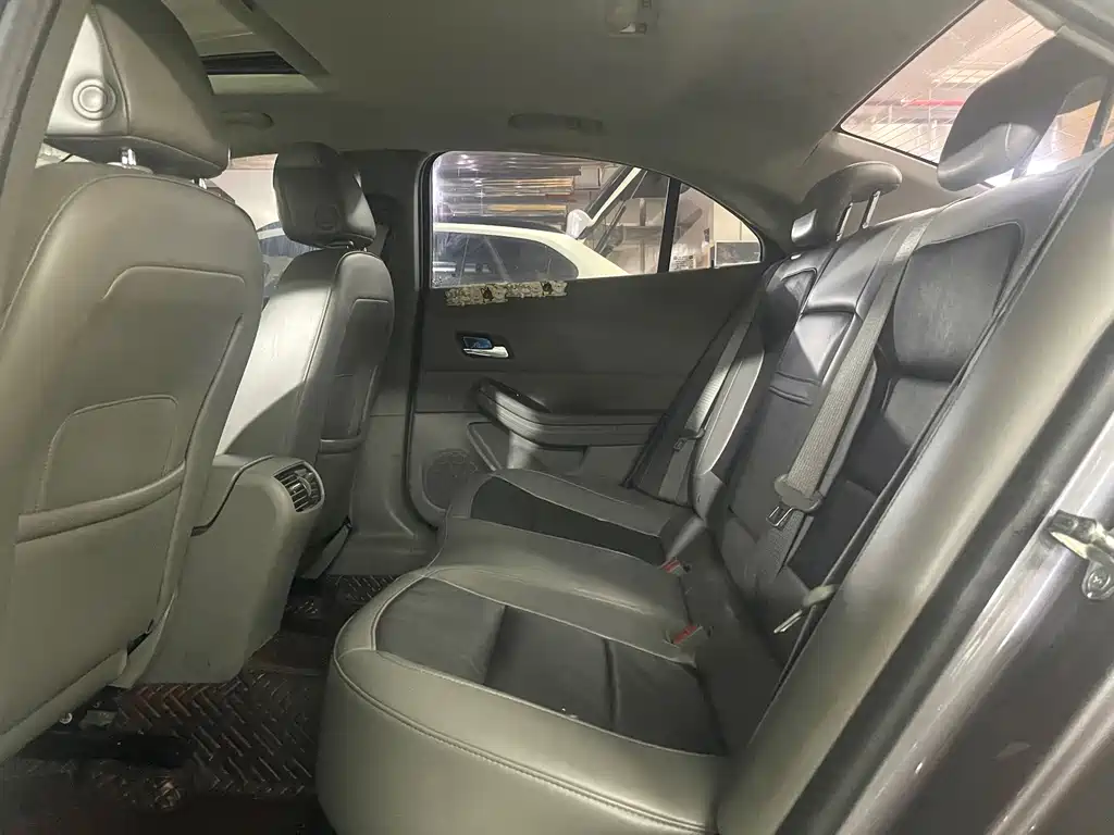 Chevrolet Malibu — миниатюра 6