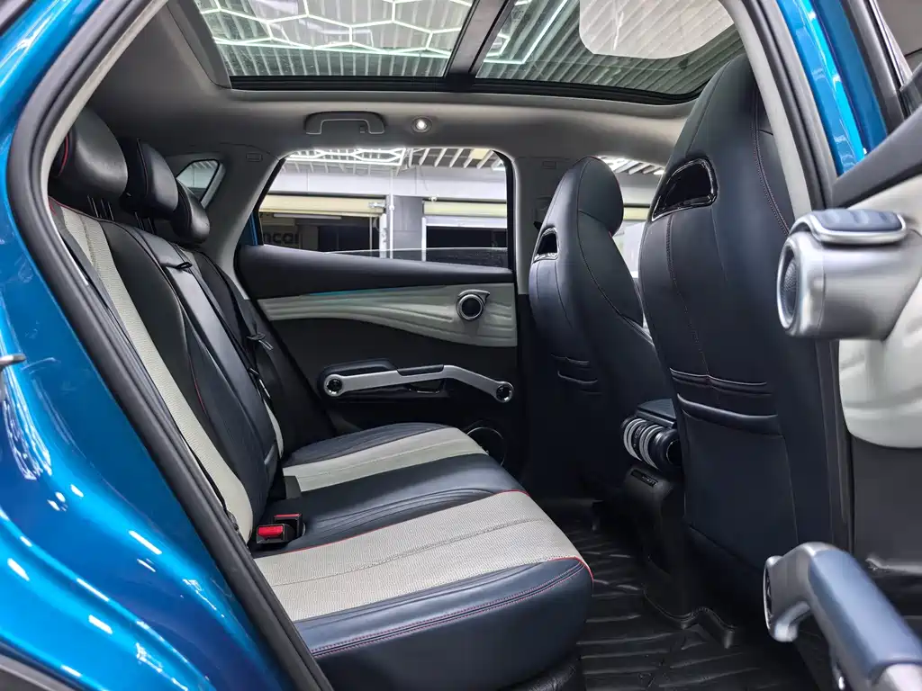 BYD Yuan Plus — миниатюра 10
