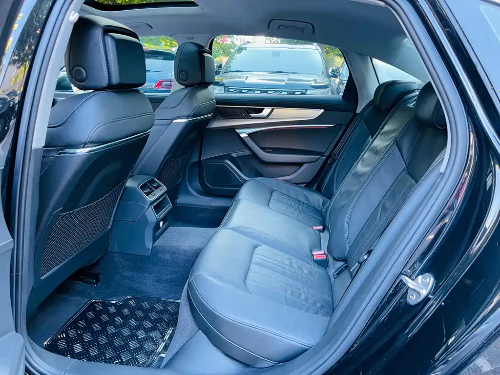 Audi A6L — миниатюра 13