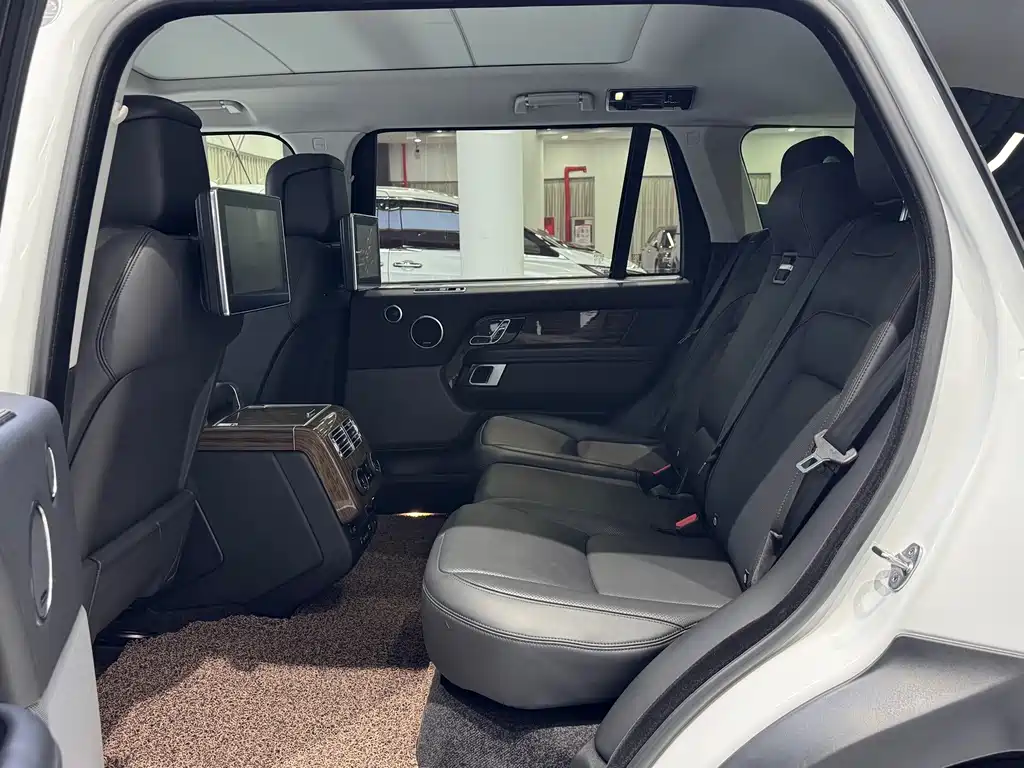 Land Rover Range Rover — миниатюра 12