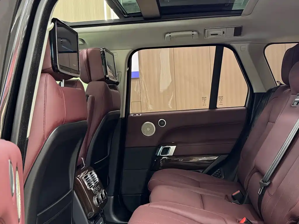 Land Rover Range Rover — миниатюра 12