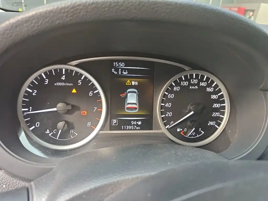 Nissan Tiida — миниатюра 12