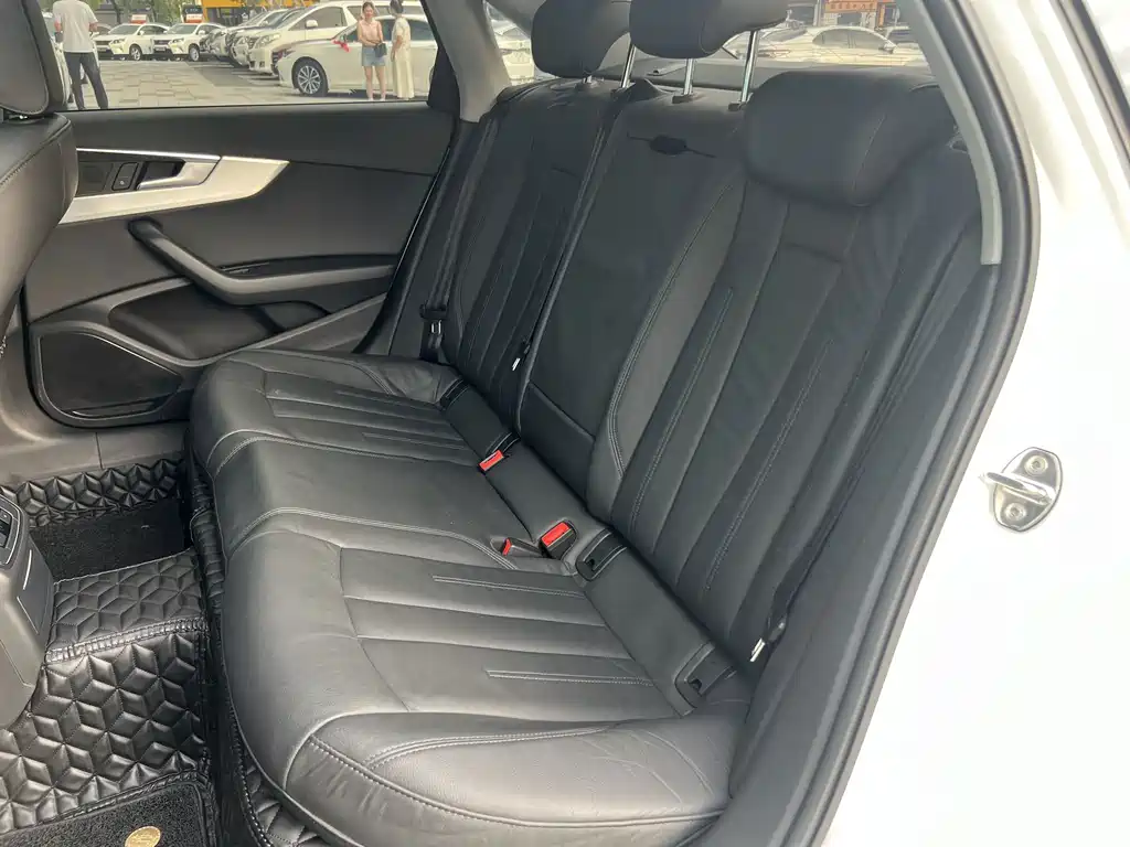Audi A4L — миниатюра 26