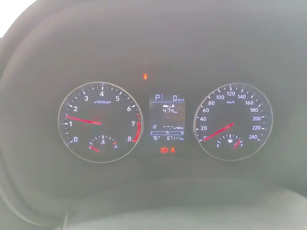 Hyundai Elantra — миниатюра 12