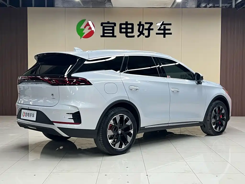 BYD Tang New Energy — миниатюра 5
