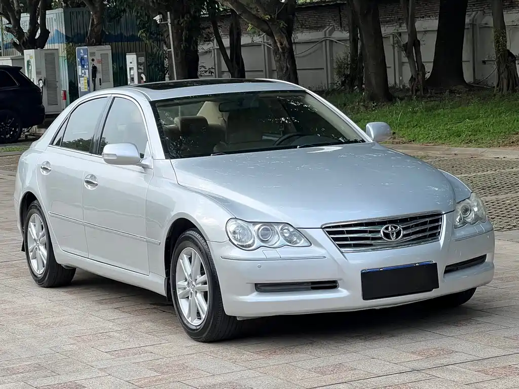 Toyota Reiz — миниатюра 4