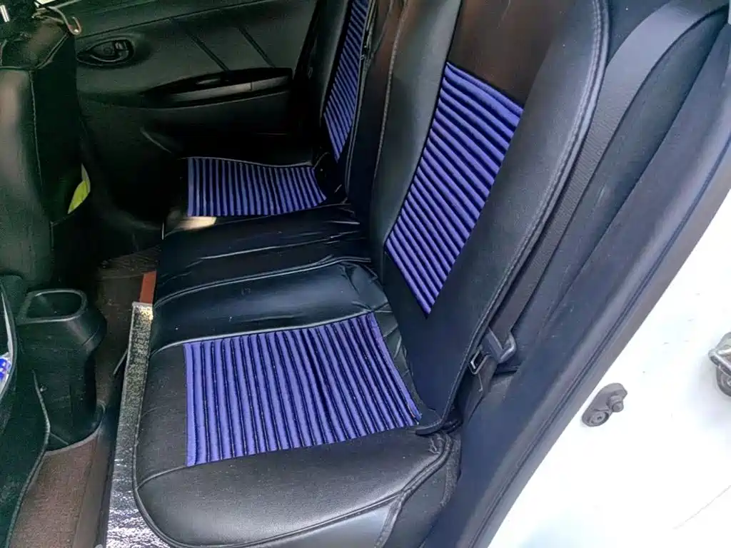 Toyota Yaris L — миниатюра 17