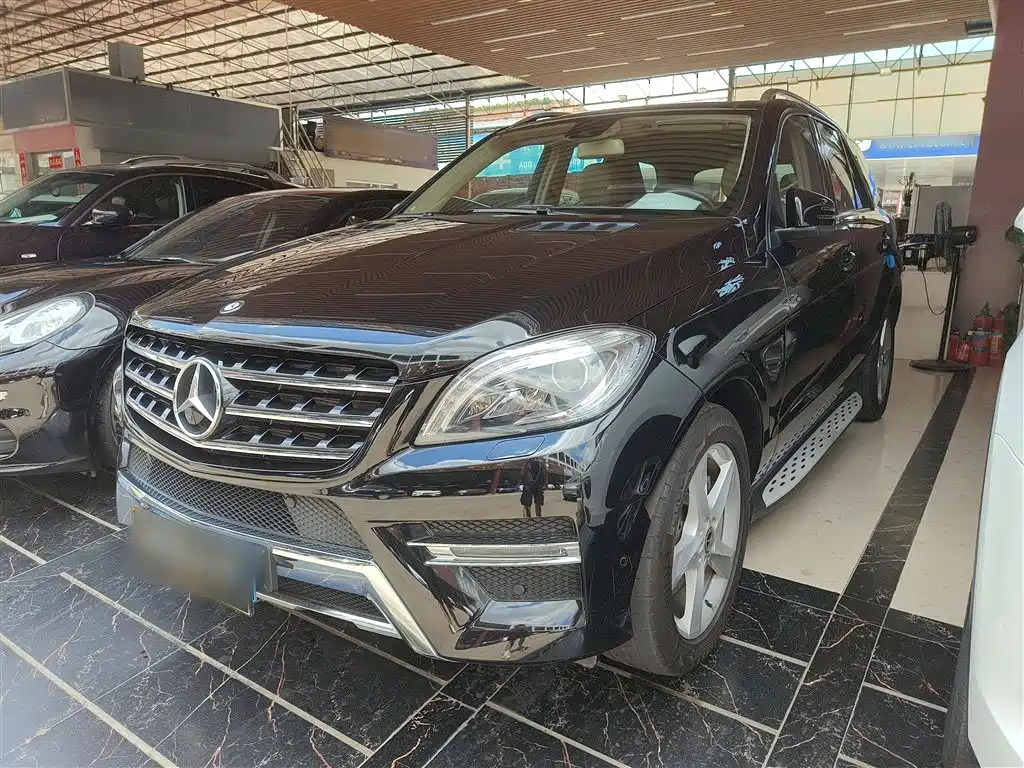Mercedes-Benz M-Class 2015