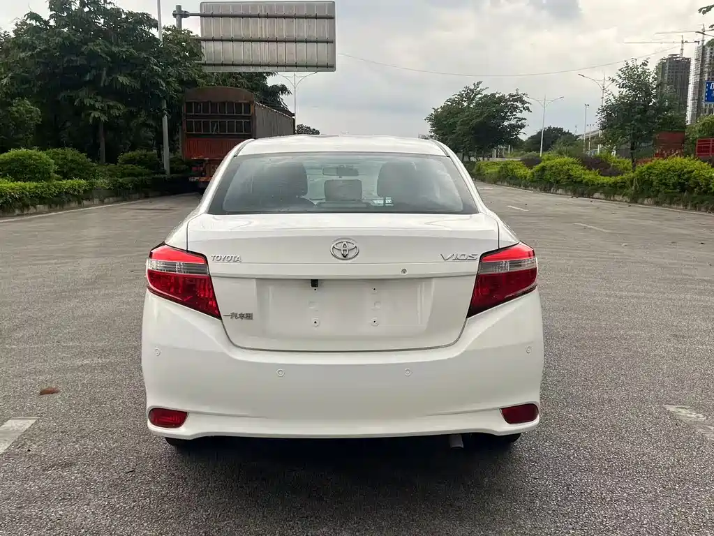 Toyota Vios — миниатюра 6