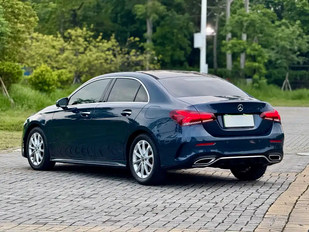 Mercedes-Benz A-Class — миниатюра 6