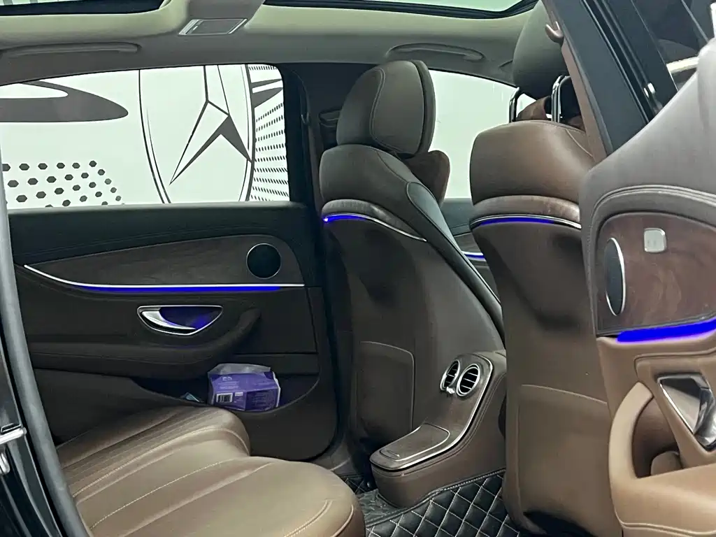 Mercedes-Benz E-Class New Energy — миниатюра 9