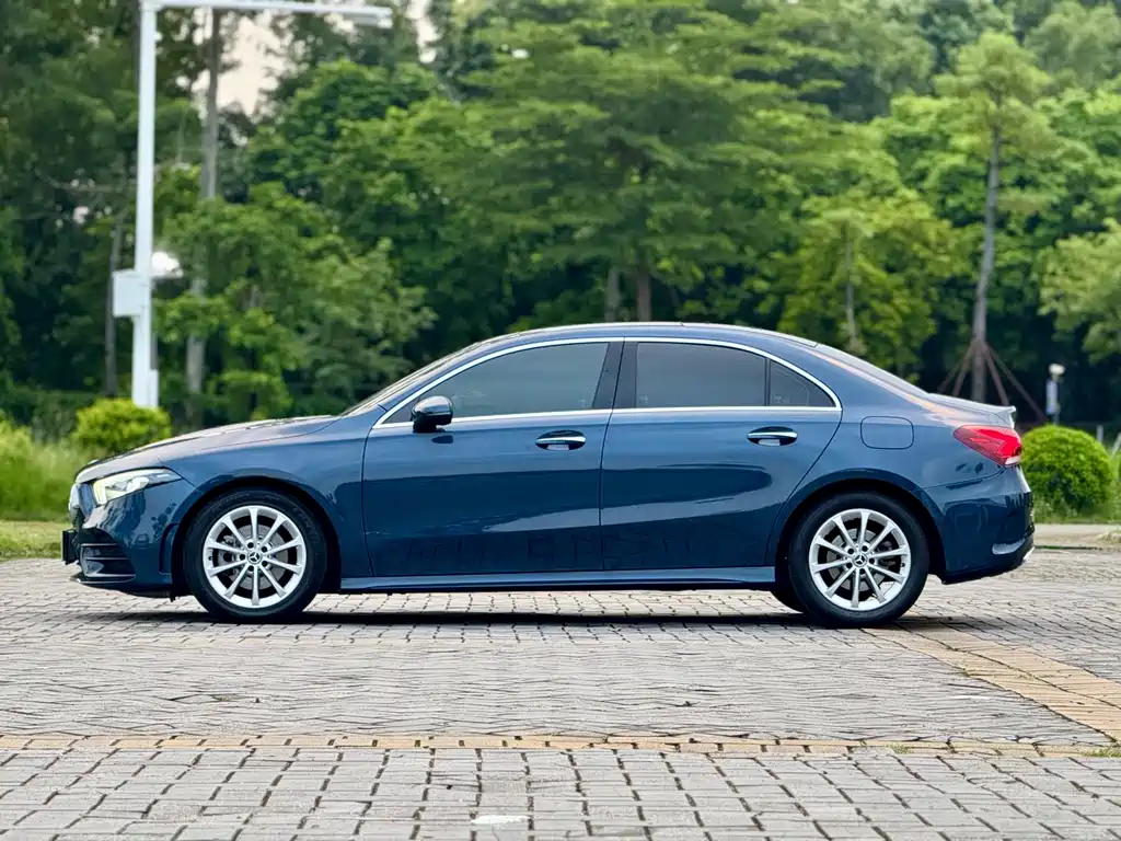 Mercedes-Benz A-Class — миниатюра 4