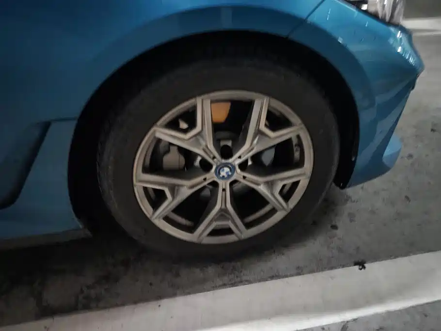 BMW i3 — миниатюра 6