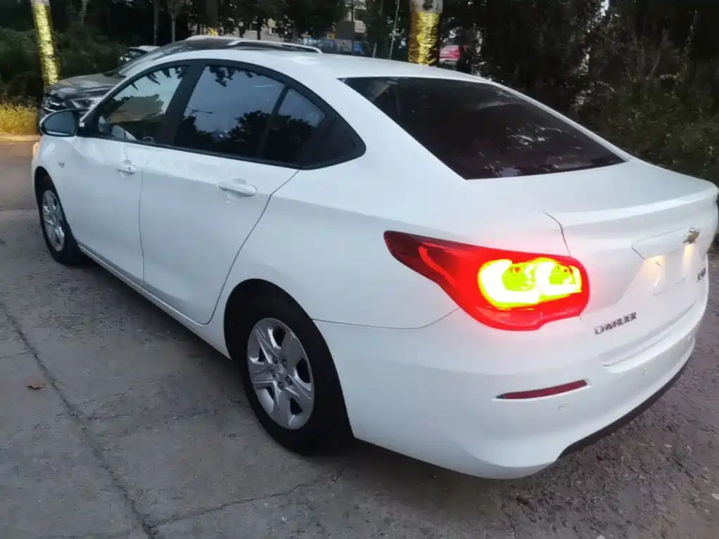Chevrolet Cavalier — миниатюра 5
