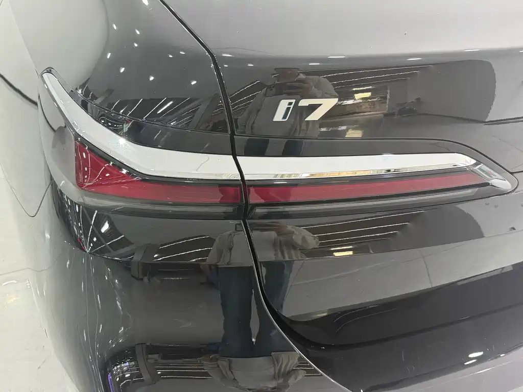 BMW i7 2023 eDrive50L Lead M Sport