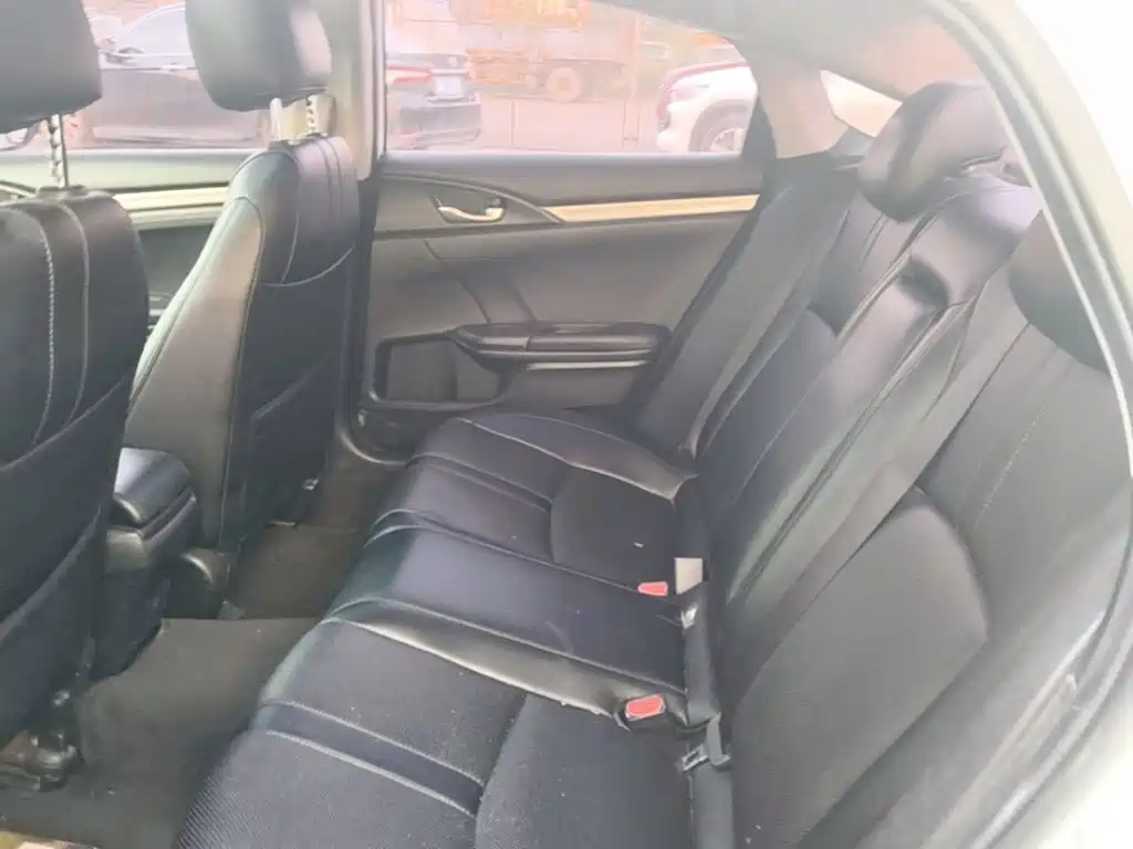 Honda Civic — миниатюра 22