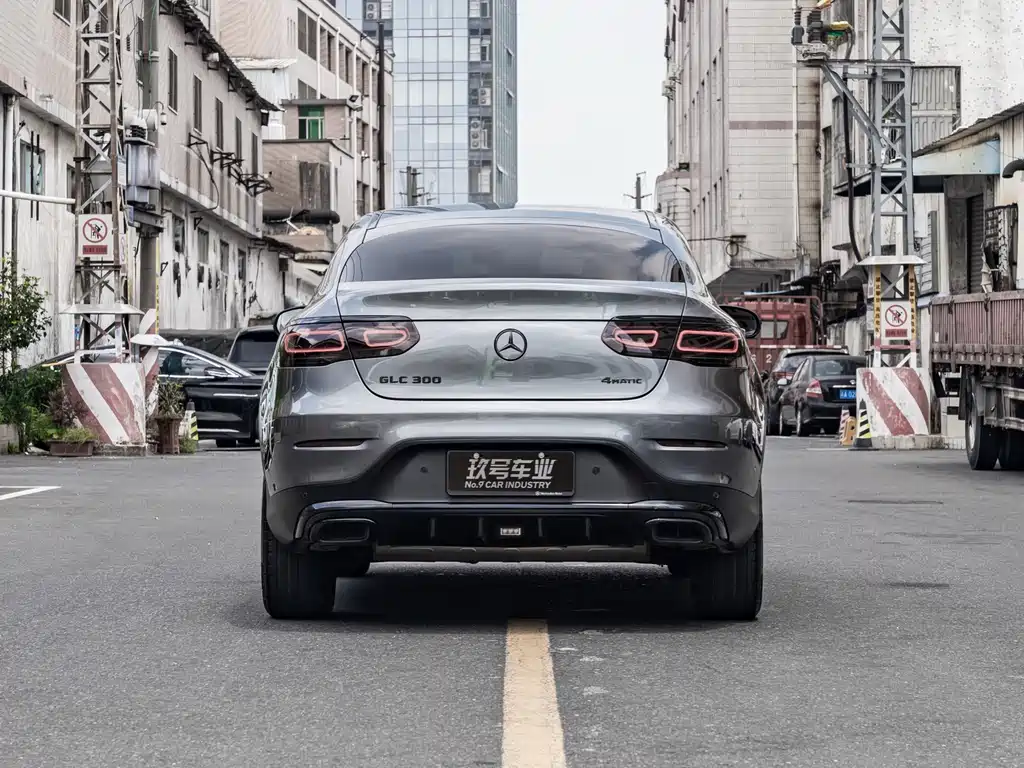 Mercedes-Benz GLC 2020 GLC 300 4MATIC SUV