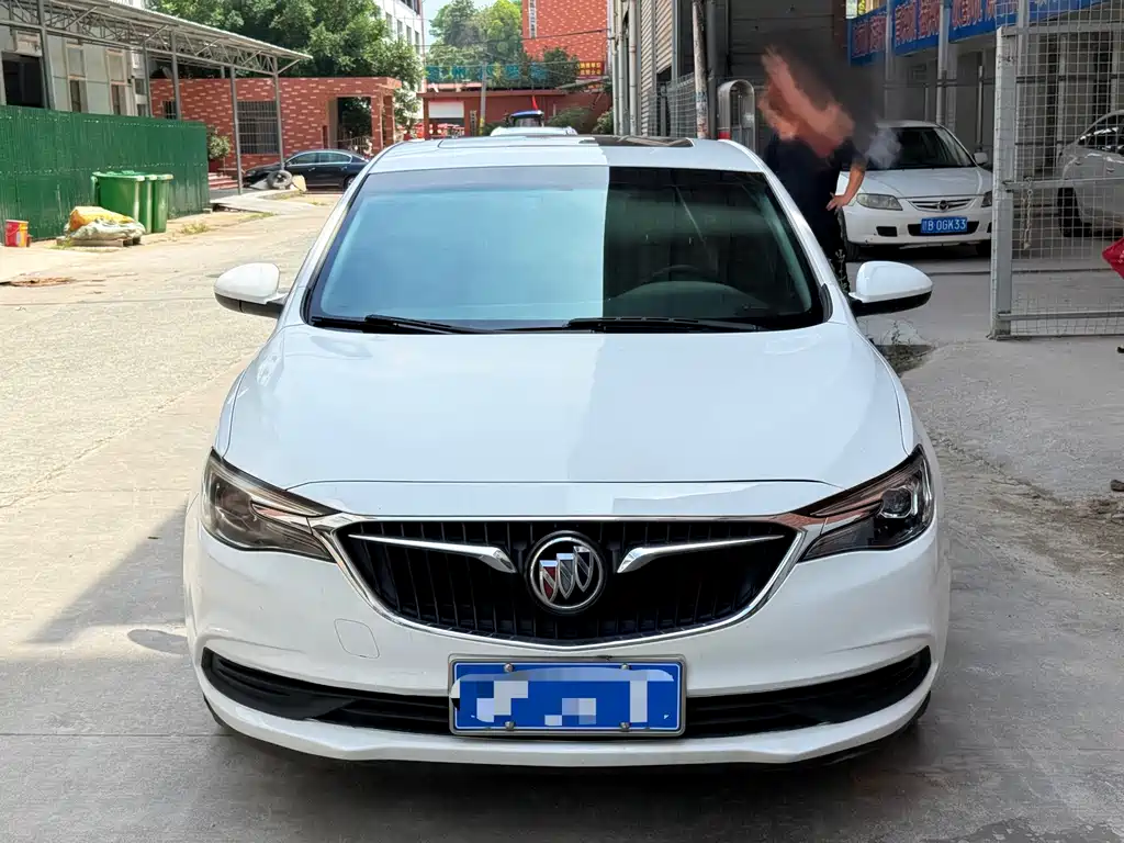 Buick Excelle — миниатюра 2