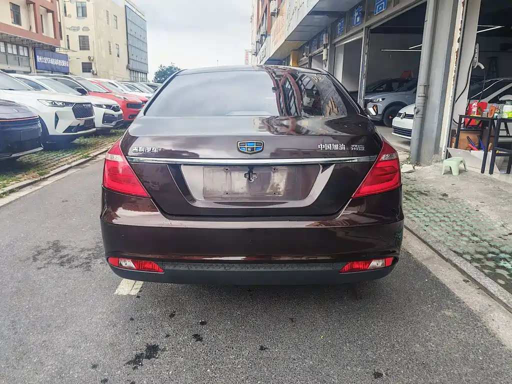Geely Emgrand — миниатюра 6