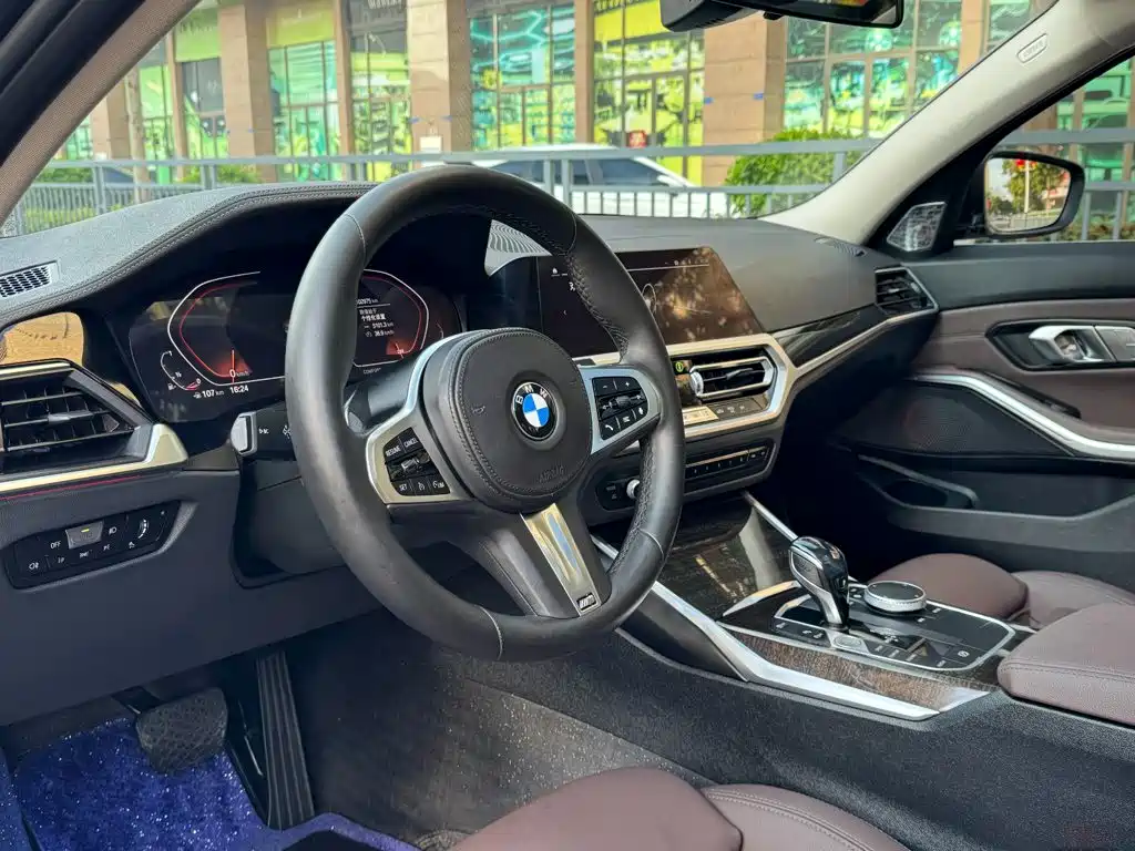BMW 3 Series — миниатюра 25