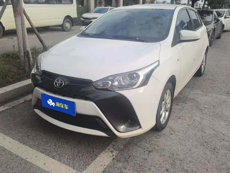 Toyota Yaris L — миниатюра 2