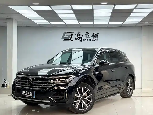 VOLKSWAGEN TOUAREG 2021