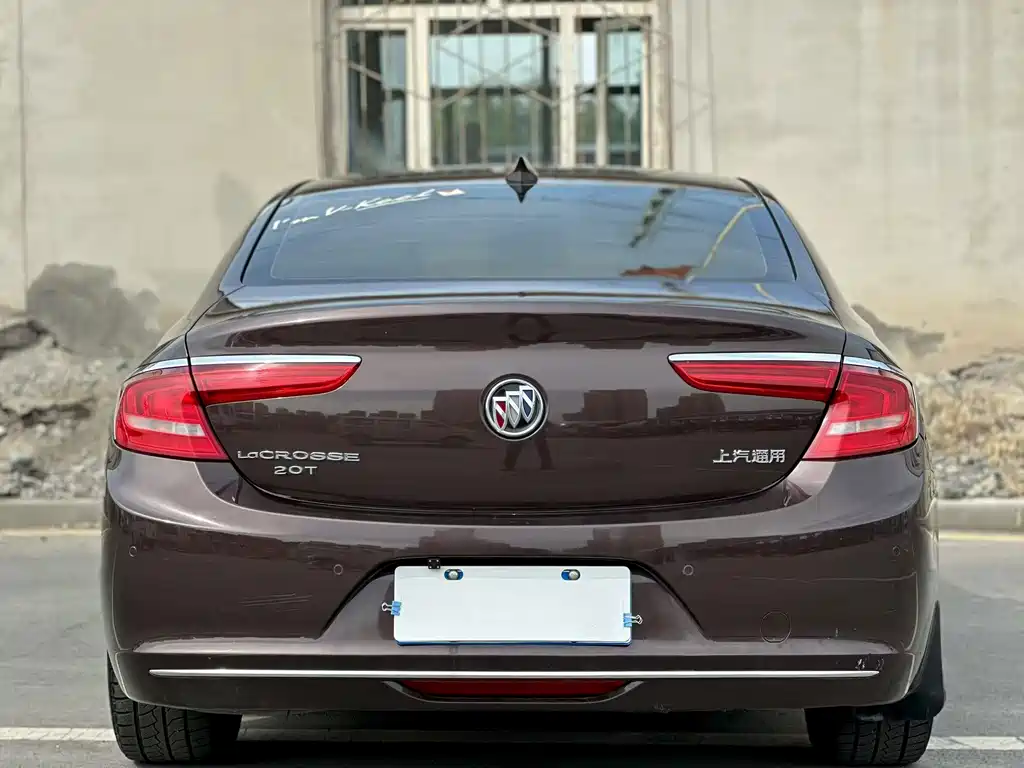 Buick LaCrosse — миниатюра 8