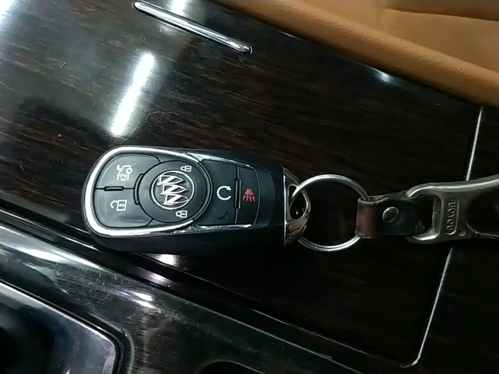 Buick LaCrosse — миниатюра 9