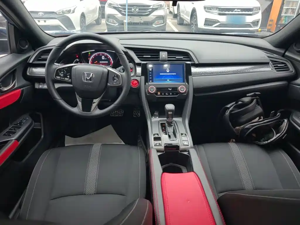 Honda Civic — миниатюра 10