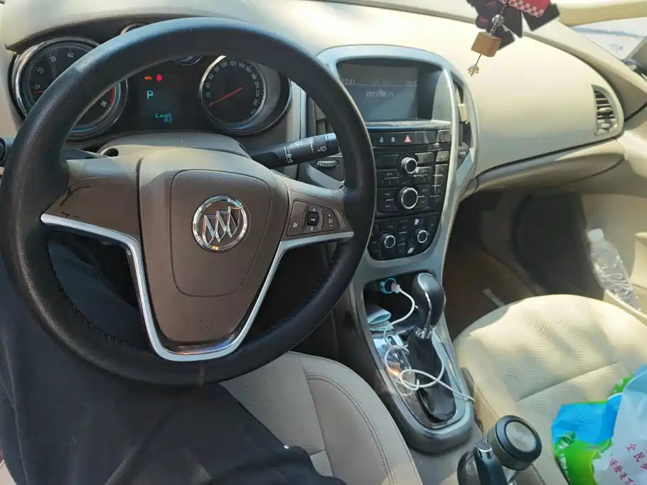 Buick Excelle — миниатюра 12
