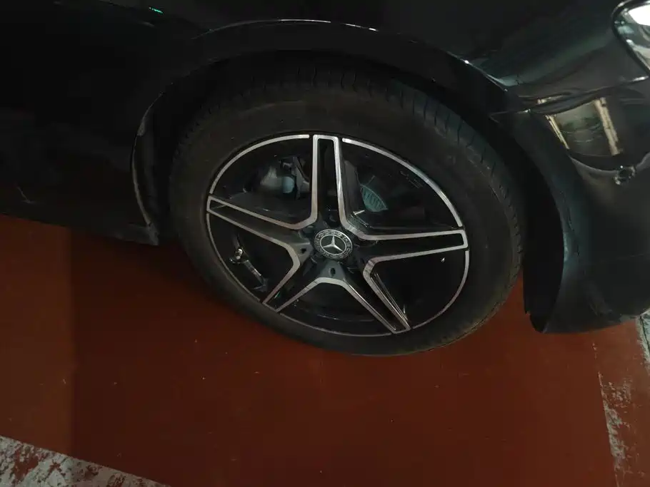 Mercedes-Benz E-Class (Import) — миниатюра 6