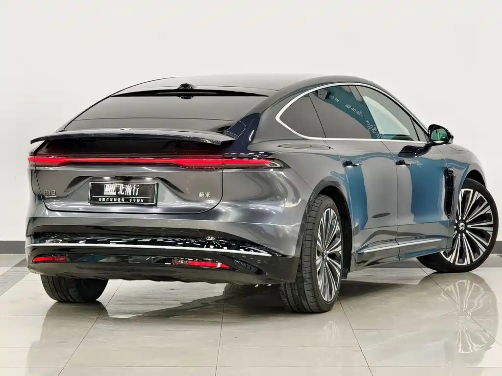 NIO NIO ET9