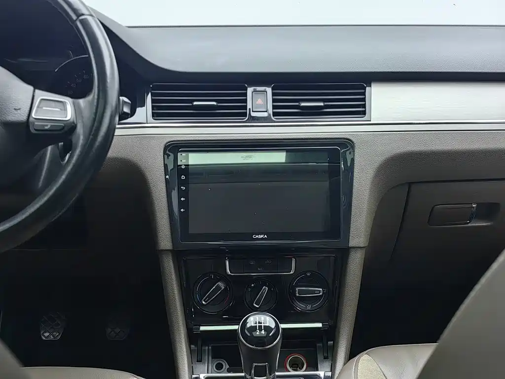 Volkswagen Bora — миниатюра 12