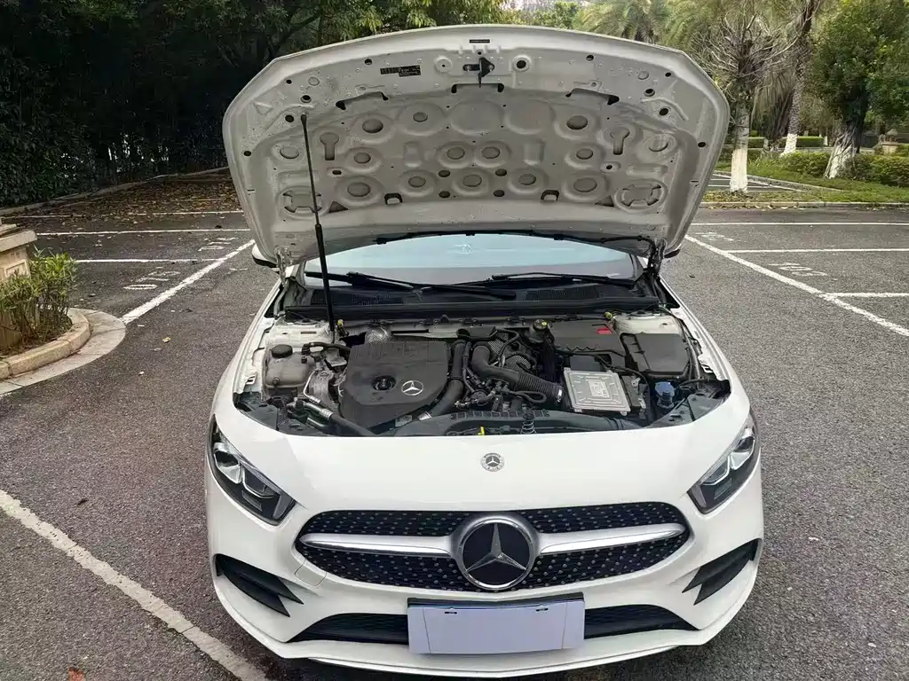 MERCEDES-BENZ A CLASS