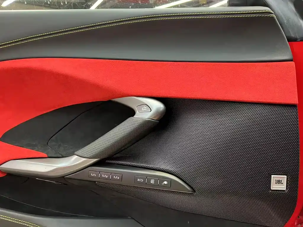 Ferrari 296 2021 3.0T V6 GTB