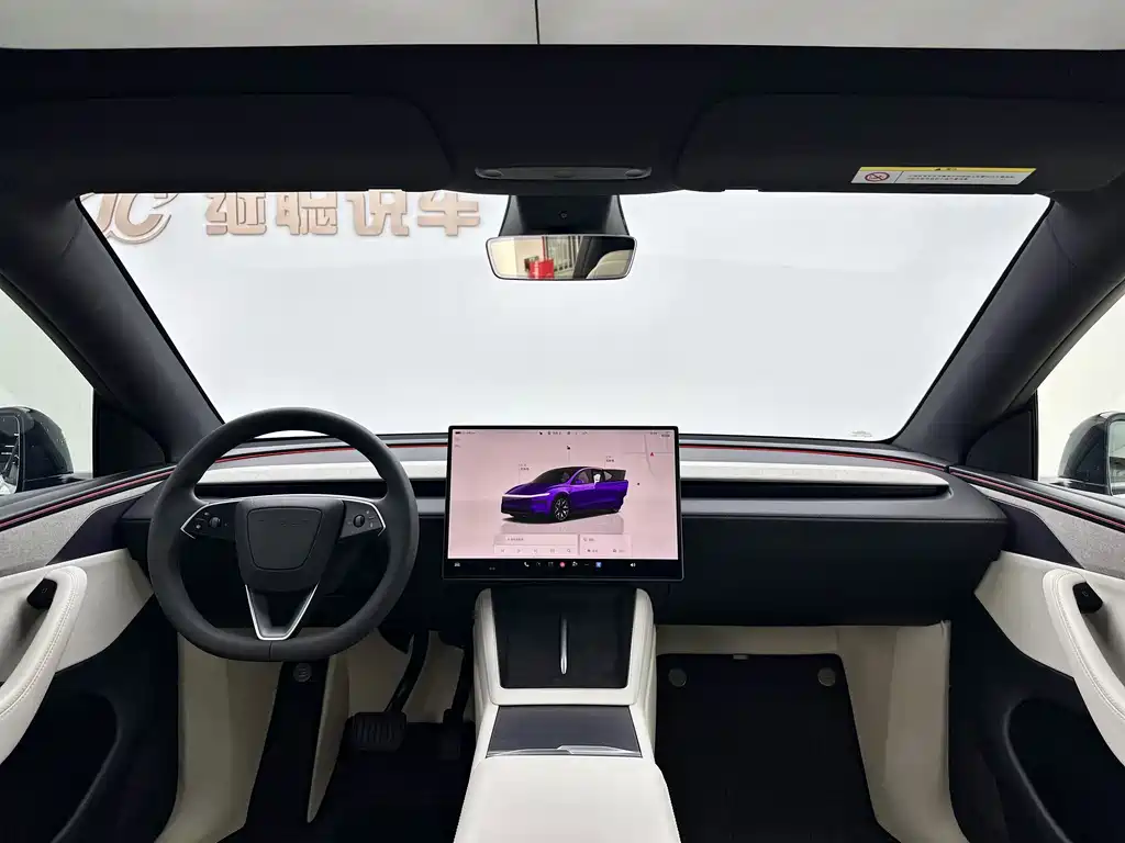 Tesla Model Y L — миниатюра 6