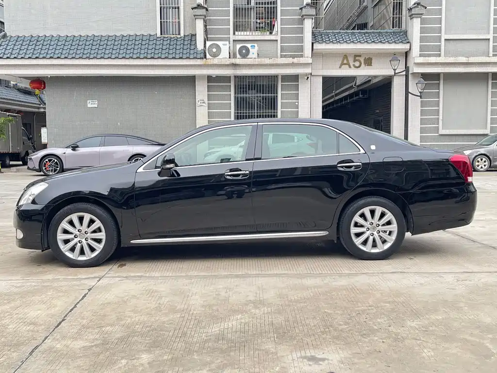 Toyota Crown 2010 2.5L Royal