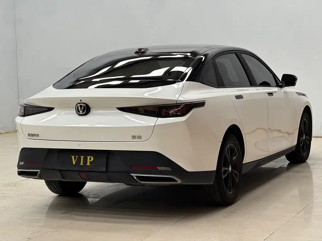 Changan Yida — миниатюра 7