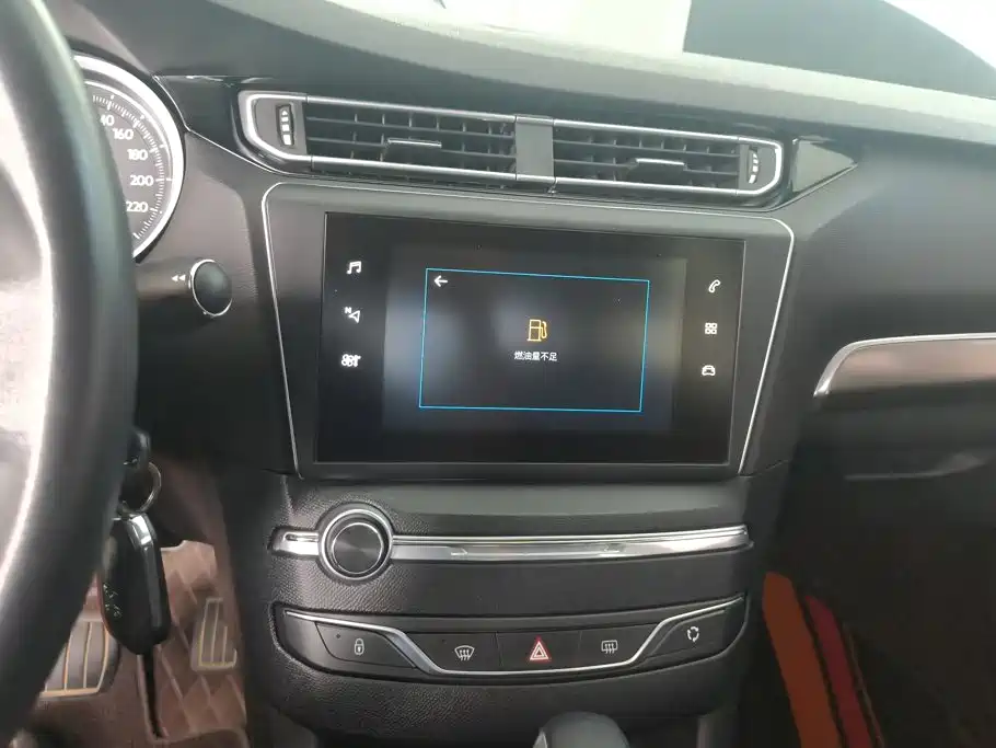Peugeot 408 — миниатюра 13