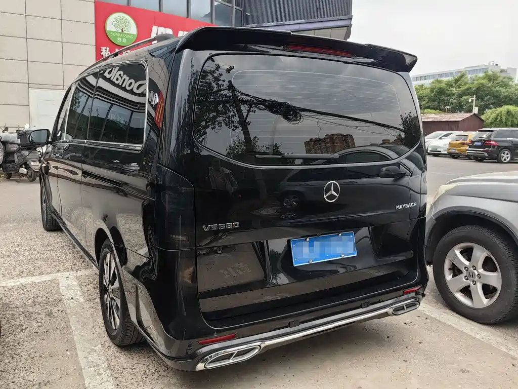 Mercedes-Benz Vito 2021 2.0T Elite 7 мест