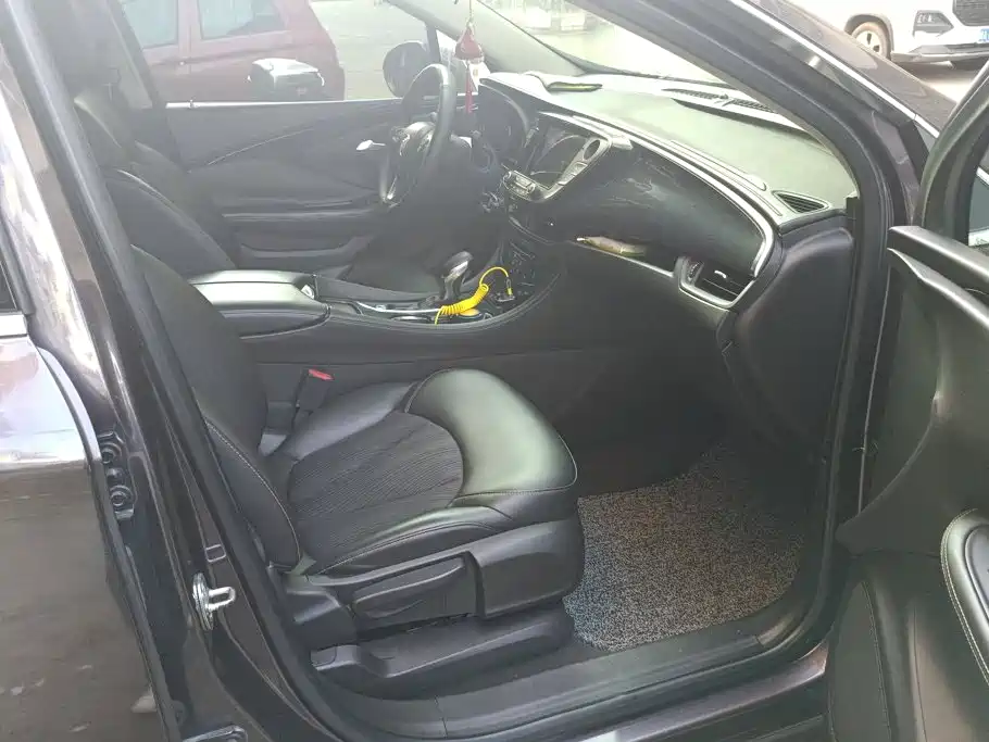 Buick Envision Plus — миниатюра 8